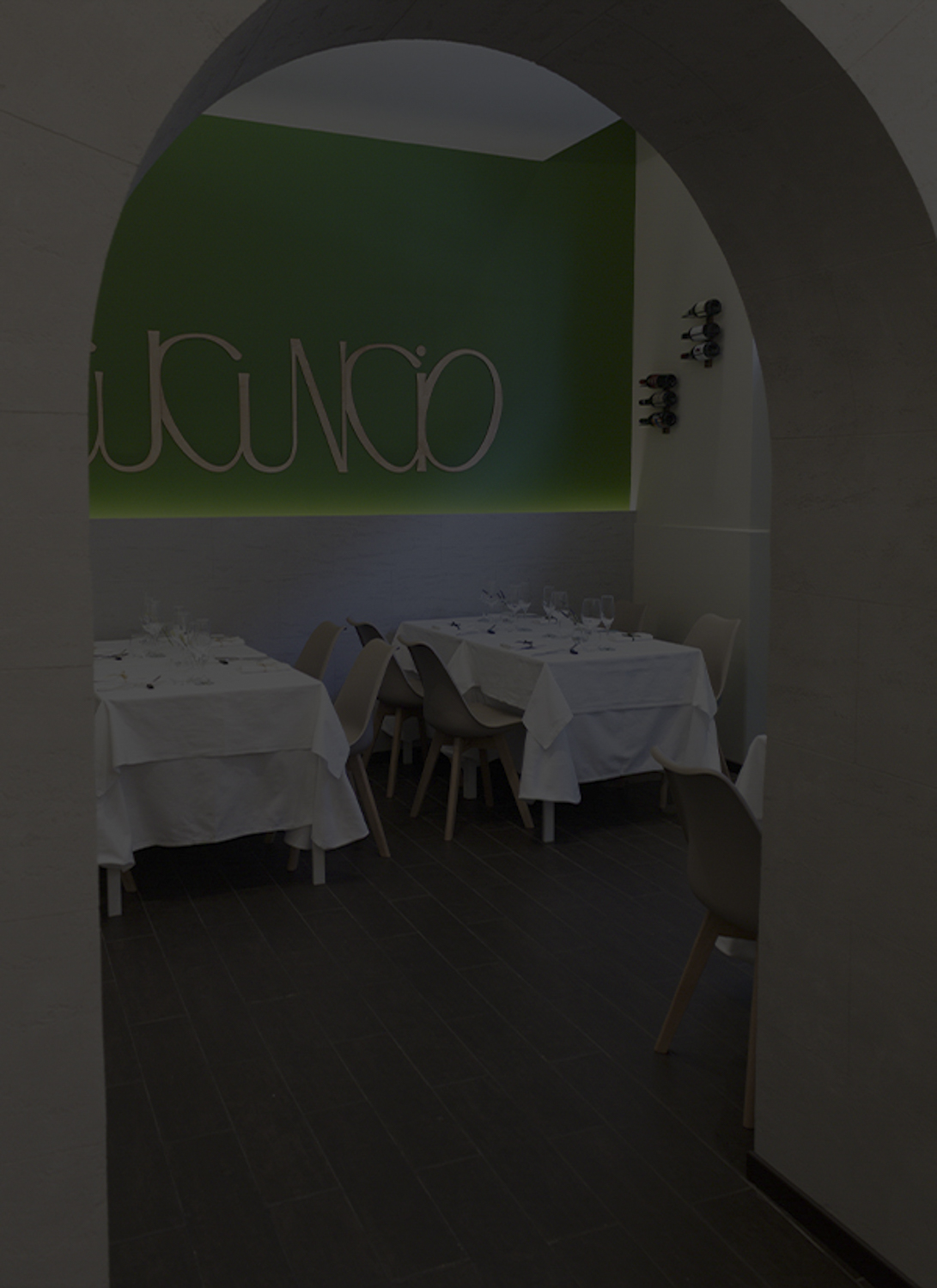 Dettaglio dell'atmosfera del Ristorante Cucuncio a Messina